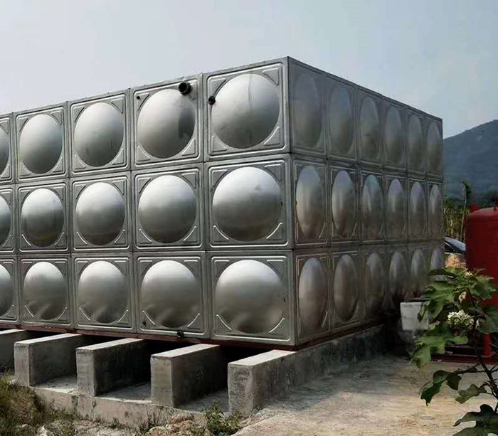 不銹鋼水箱現場制作過程