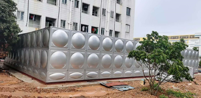 淺談使用不銹鋼水箱的三點優勢