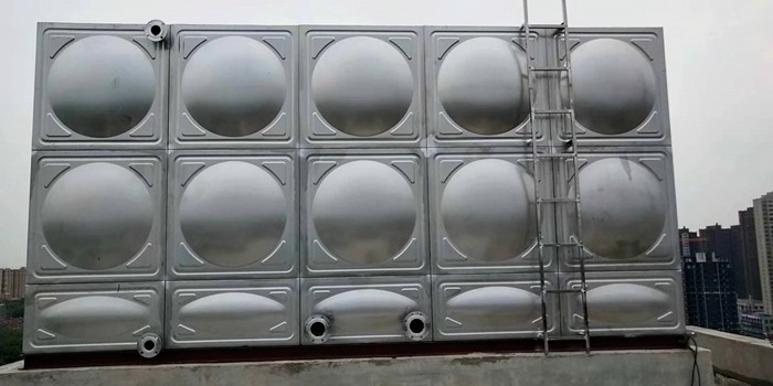 不銹鋼水箱加工切割時(shí)需要注意哪些問題？