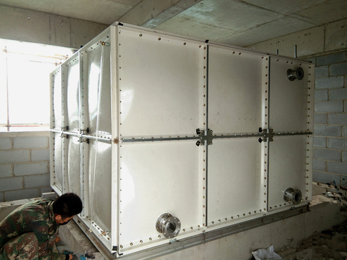 玻璃鋼水箱漏水的簡單處理方法