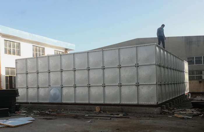 玻璃鋼水箱拼裝進程中有哪些技巧?