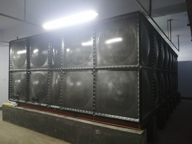 選用搪瓷水箱也要看水質