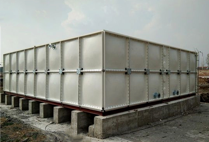 運輸玻璃鋼水箱要注意哪些呢?