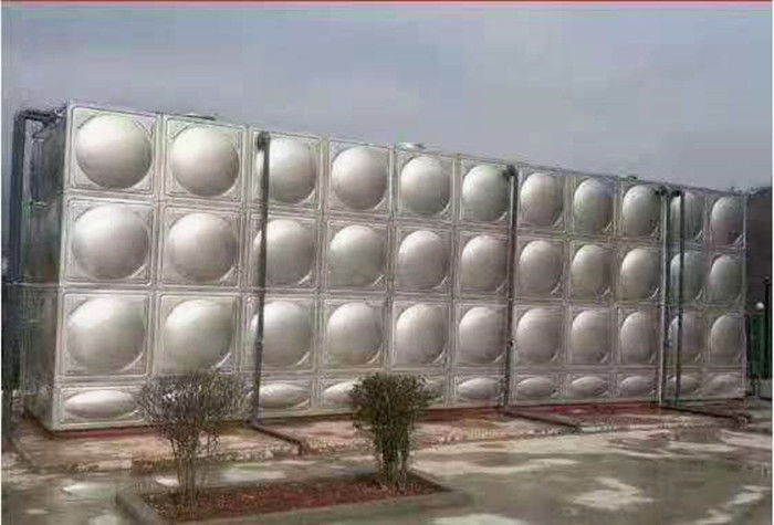 不銹鋼水箱安裝在不同的位置