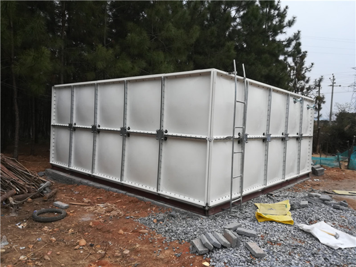  玻璃鋼水箱安裝講解