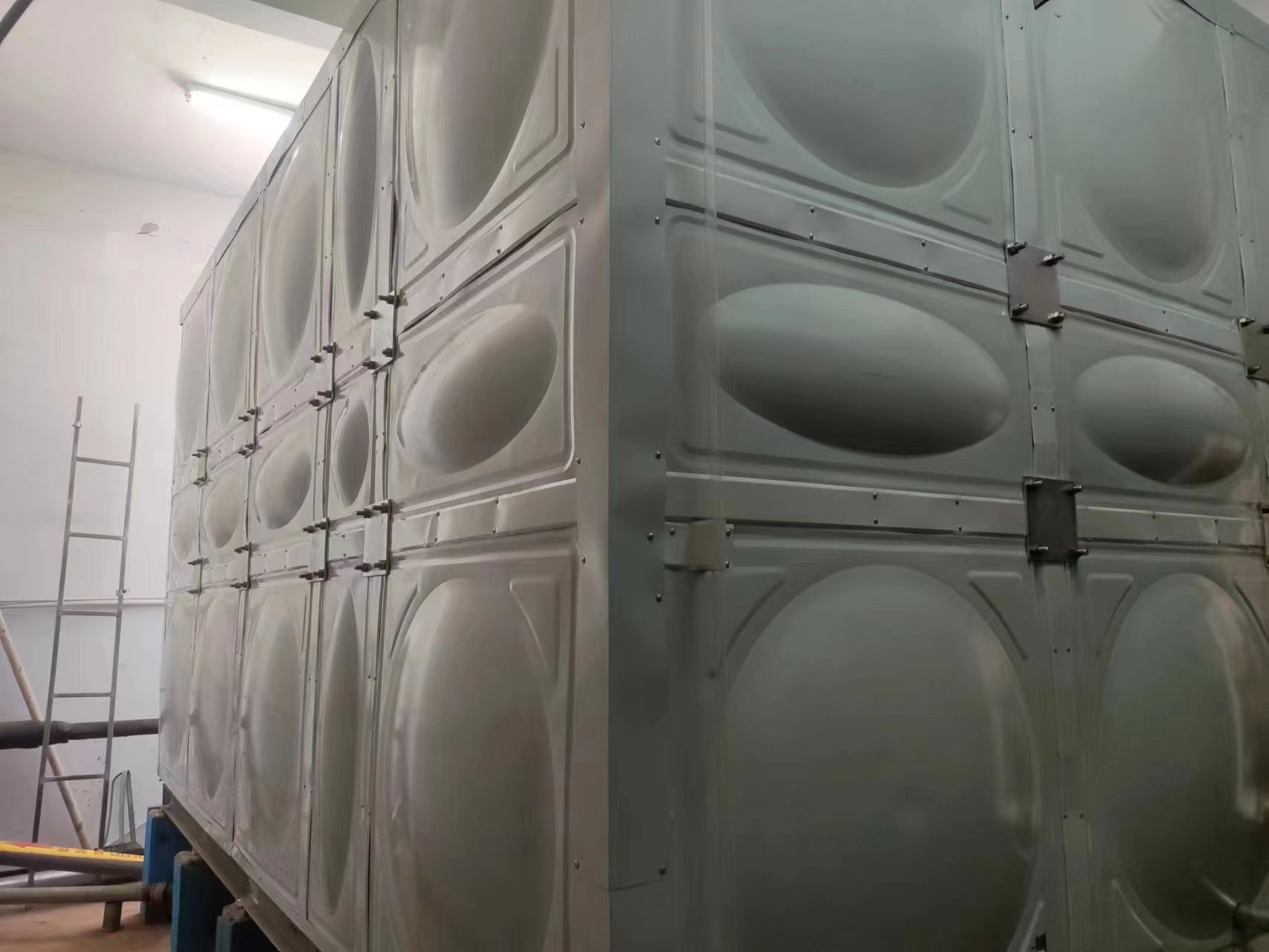 山東50立方玻璃鋼保溫水箱