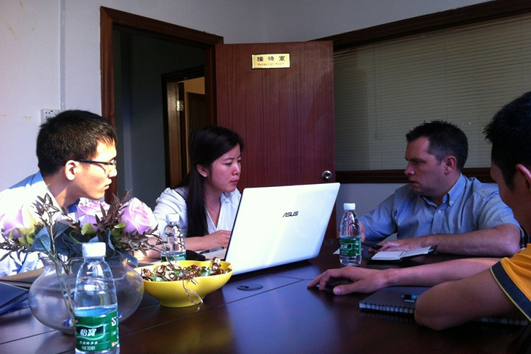 醫(yī)療器械吸塑包裝----英碩牽手美國(guó)客戶(hù)